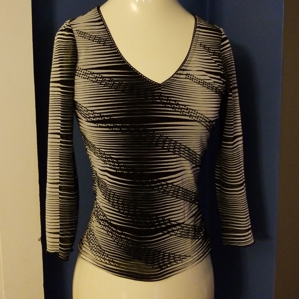 Juniors top